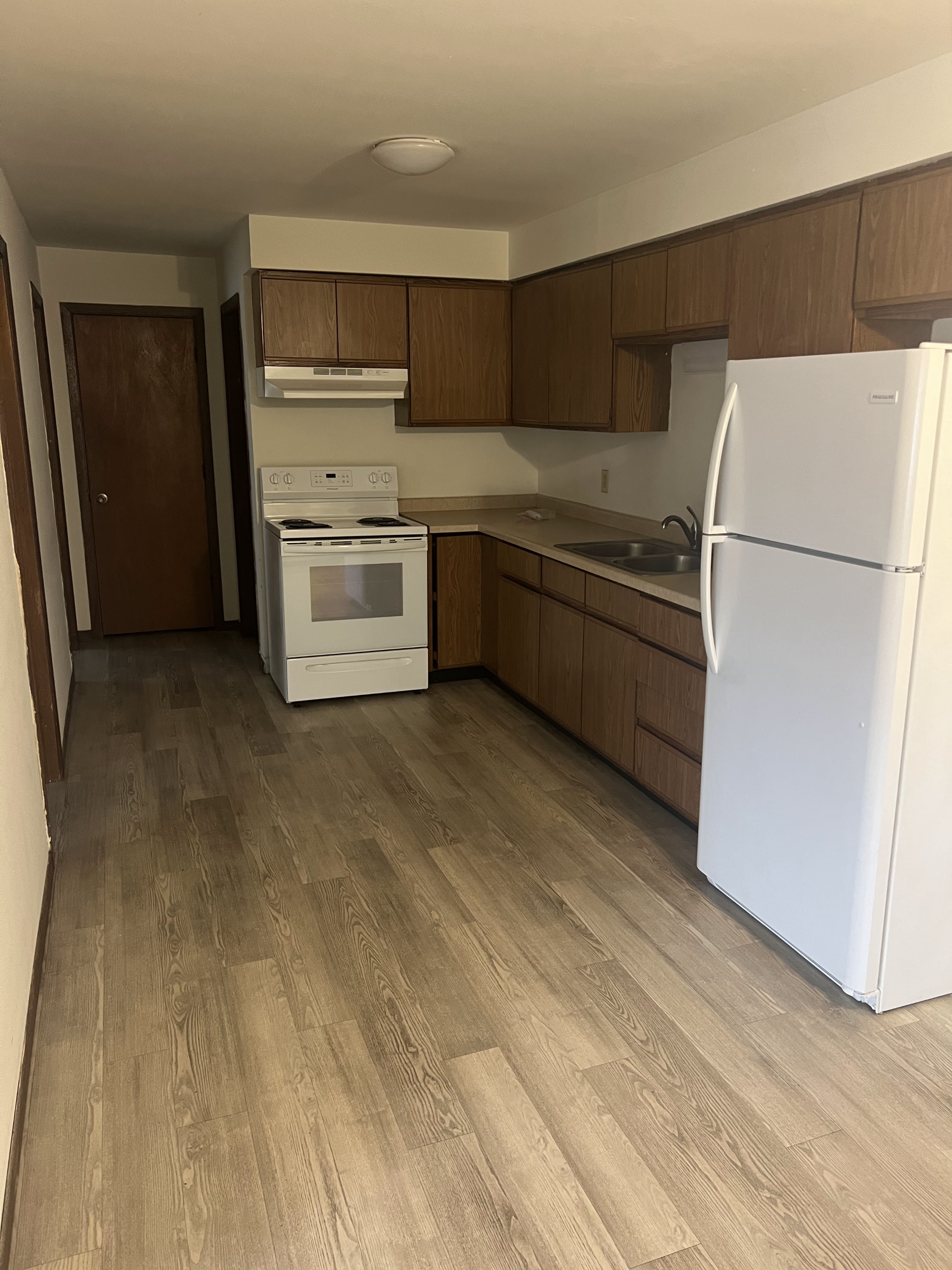 2010 West Broadway - 105