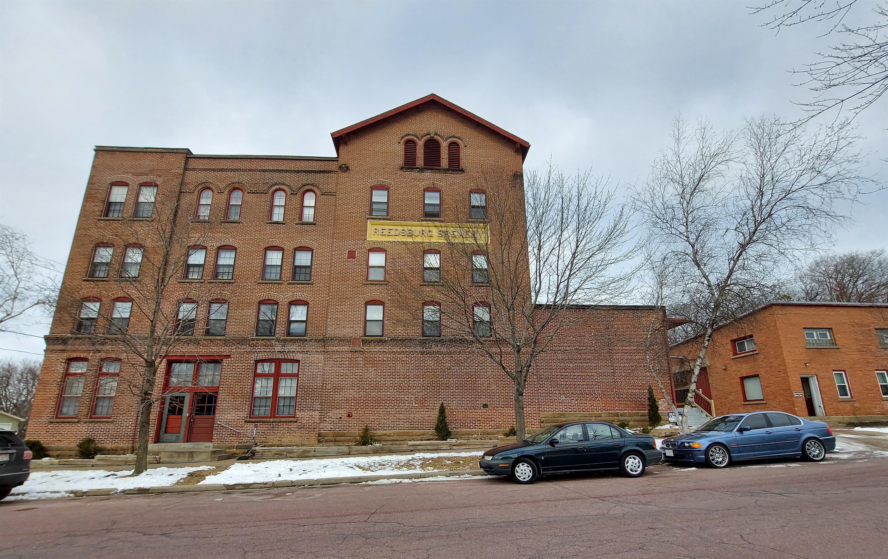 401 N. Walnut St. - 301