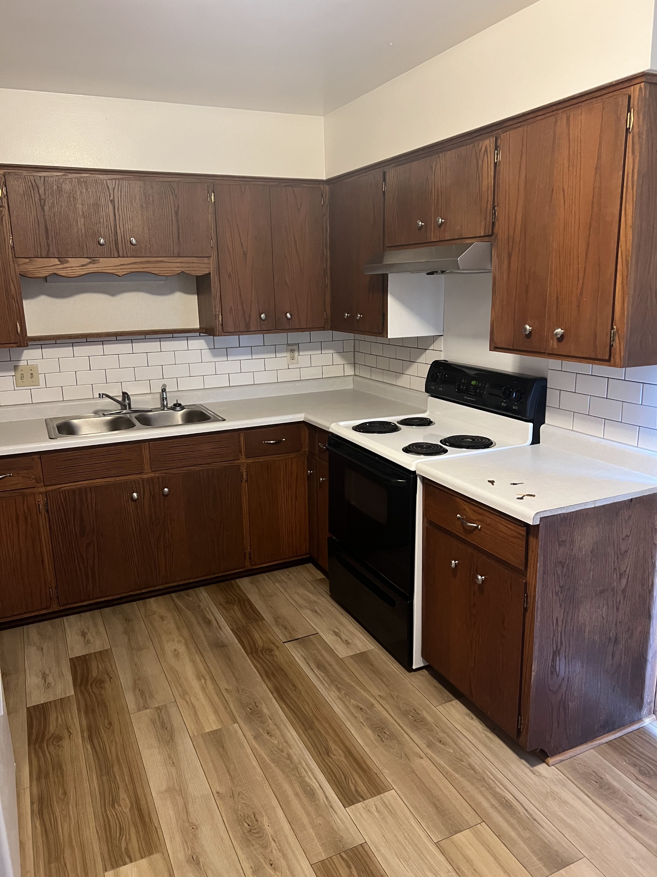 420 Farnham Street - C